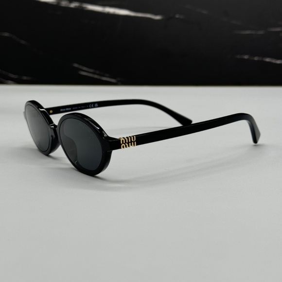 NEW MU 04ZS 1AB5S0 MIU MIU SUNGLASSES MU04ZS 1AB5S0 BLACK SMU 04ZS WOMEN - Picture 8 of 13
